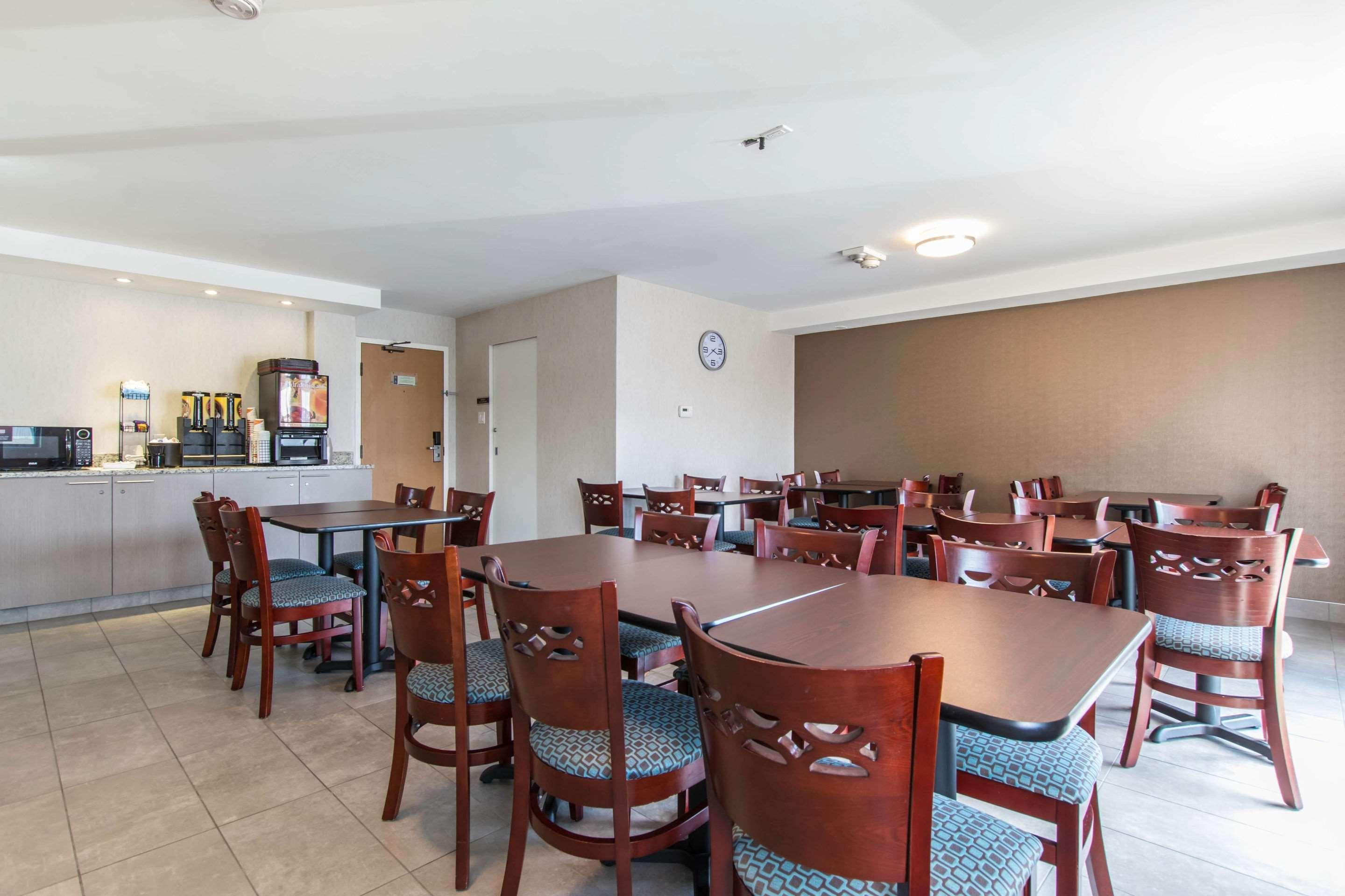 Comfort Inn Trois-Rivieres Exterior photo